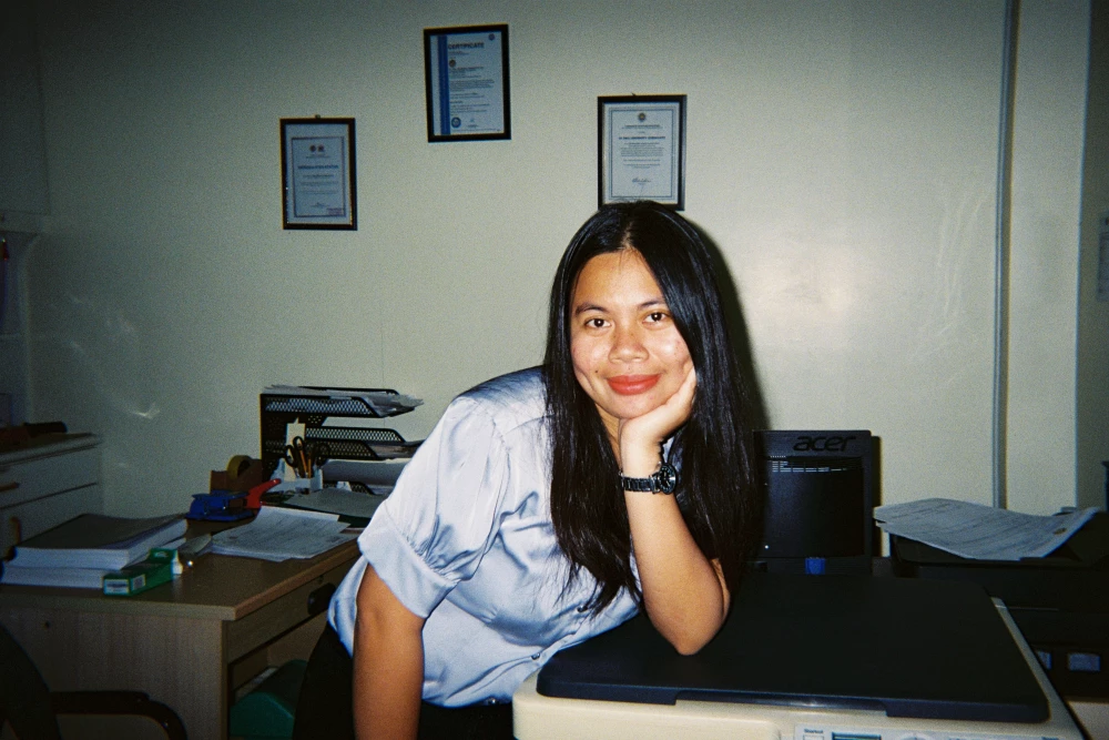 *Ber Month Photos - Quiet frames, grain, and light. Tap a photo to see details and leave a like.